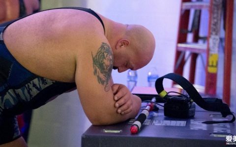 wwe 超级巨星 大秀哥