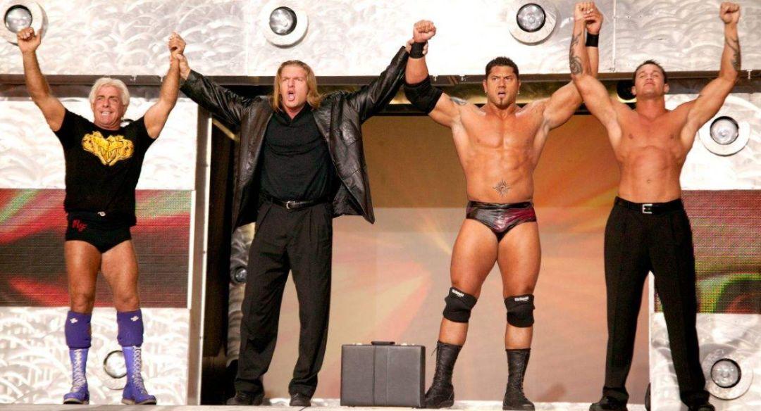 进化军团归来:Triple H,Batista,Randy Orton和Ric Flair将出现在SmackDown 1000期 进化军团归来:Triple H,Batista,Randy Orton和Ric Flair将出现在SmackDown 1000期