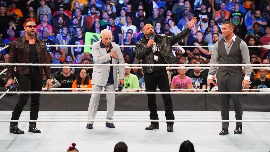 SD1000期丨巴蒂斯塔笑里藏刀挑衅HHH,现场火药味十足!艾吉脱口秀冲突收场 SD1000期丨巴蒂斯塔笑里藏刀挑衅HHH,现场火药味十足!艾吉脱口秀冲突收场