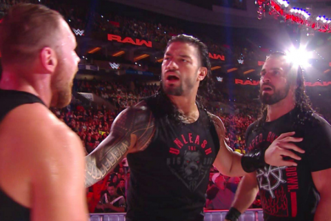 WWE 2018 RAW ：随着迪安安布罗斯变得沮丧，捍卫者之间的紧张局势上升。