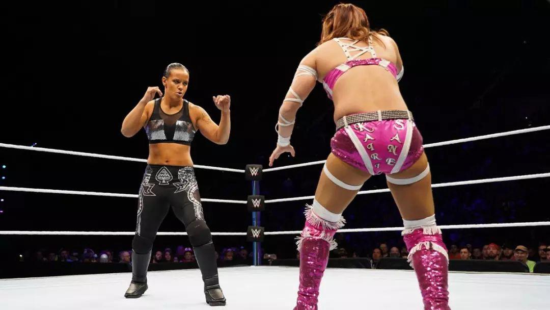 WWE首届女子付费大赛“进化大赛” WWE首届女子付费大赛“进化大赛”