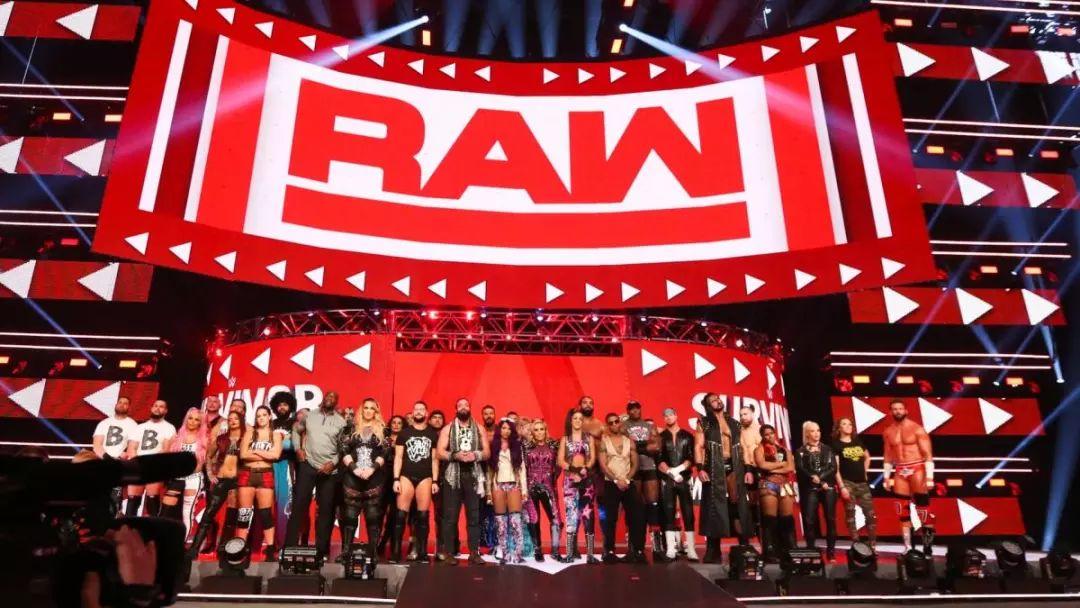 RAW:黑羊找独狼算账,安布罗斯再次袭击罗林斯 疯狂终结者就是我给你的交代 RAW:黑羊找独狼算账,安布罗斯再次袭击罗林斯 疯狂终结者就是我给你的交代