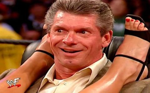 WWE正在变为HHH的天下？揭秘老板文斯不再在电视上抛头露面的原因