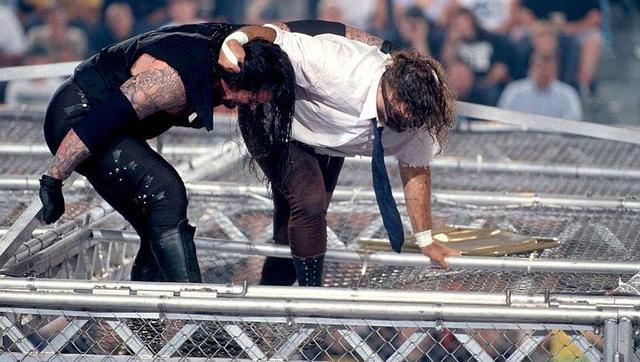WWE极端残暴赛制下的五场最残酷比赛，现在该赛制已名存实亡