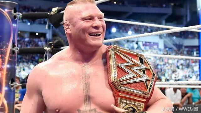WWE保罗·海曼泄露天机欲背叛莱斯纳？大布对罗曼一战扑朔迷离！
