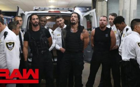 WWE圣盾遭遇迄今为止最惨痛暴打！一场腥风血雨即将来临！
