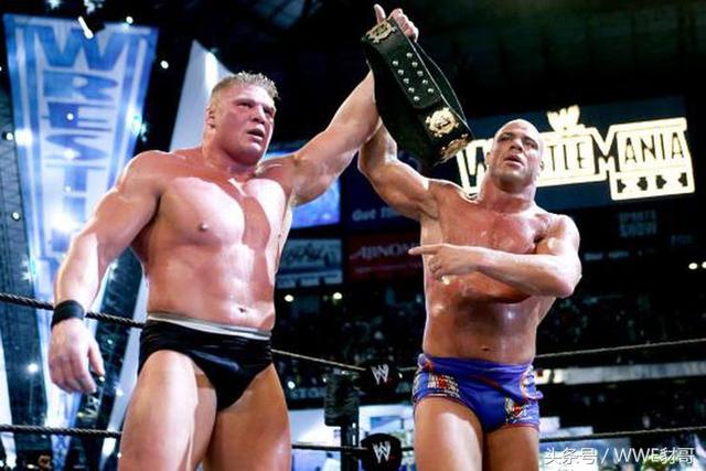 WWE选手真打起来谁最猛？盘点知名巨星的后台真打事件！