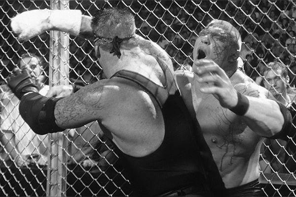 WWE极端残暴赛制下的五场最残酷比赛，现在该赛制已名存实亡