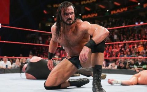 摧毁“罗曼帝国”的会是他？WWE一巨星重大上位在即！