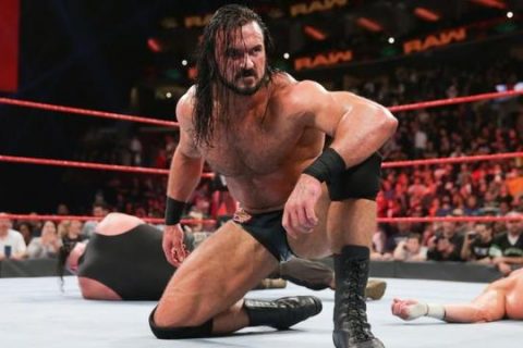 摧毁“罗曼帝国”的会是他？WWE一巨星重大上位在即！