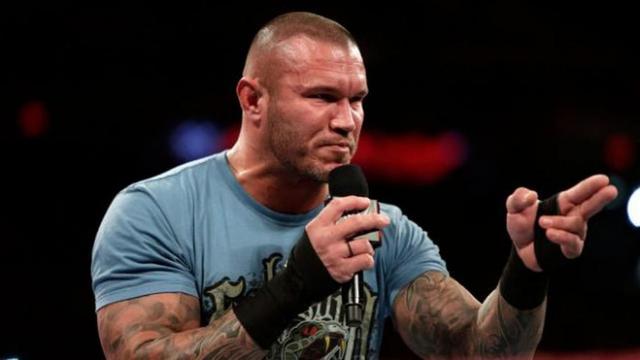 兰迪·奥顿被WWE管理层臭骂一顿，理由是收到兰迪性骚扰指控！
