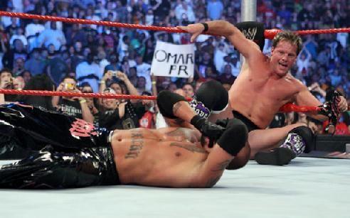 WWE的神秘人雷尔曾多次被人摘下面具!其中一次导致他离开公司 WWE的神秘人雷尔曾多次被人摘下面具!其中一次导致他离开公司