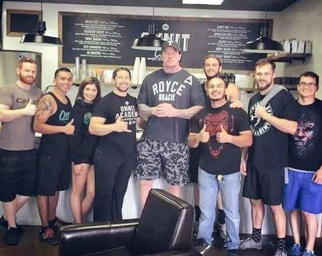 WWE送葬者竟曾是“帮派”头目，还是柔术黑带！葬爷秘密大揭秘