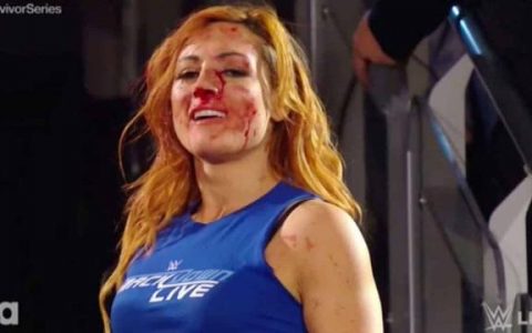 WWE的时代改变了！花瓶女选手如今成主力，人气比男选手还要高
