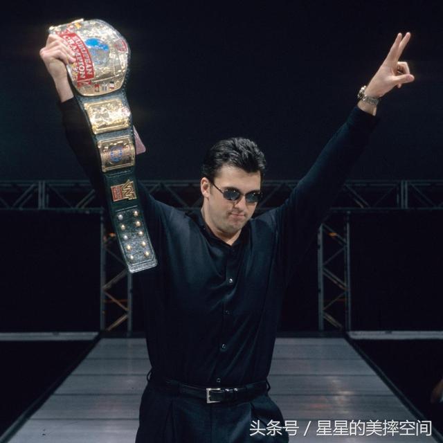 WWE太子爷的这些罕见照你都见过吗 年少时的他都帅掉渣了 WWE太子爷的这些罕见照你都见过吗 年少时的他都帅掉渣了