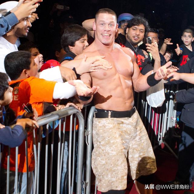 WWE无台柱状态即将结束，前任台柱约翰塞纳宣布回归救场！