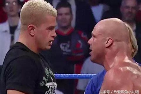 WWE选手在台上真打起来了，你见过么？！