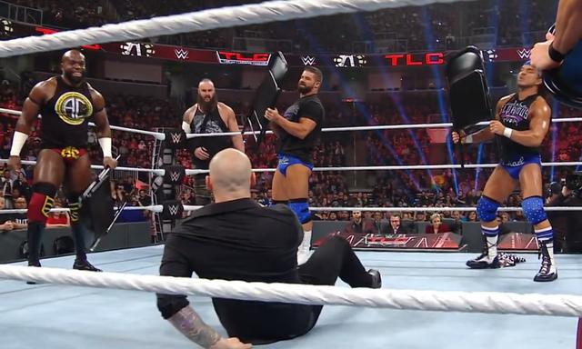 WWE最新TLC大赛战报：“天选之人”翻车，明日华夺冠！