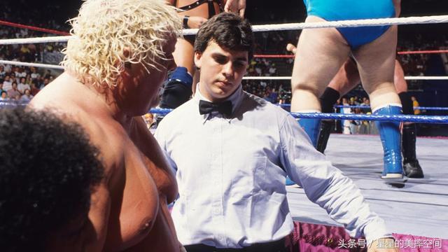 WWE太子爷的这些罕见照你都见过吗 年少时的他都帅掉渣了 WWE太子爷的这些罕见照你都见过吗 年少时的他都帅掉渣了