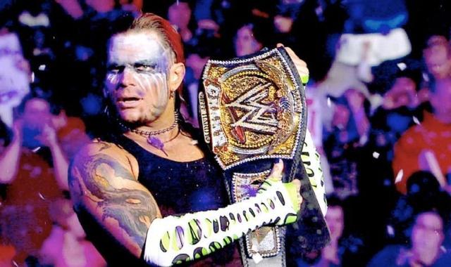 他是WWE最优秀的梯子赛选手！2008年击败HHH和艾吉一战封神