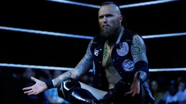 WWE摔角狂热35中送葬者的对手最有可能是谁？或和凯恩打退役赛