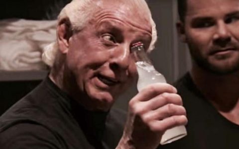 WWE传奇老将瑞克弗莱尔自述酒瘾难除，如今身患7种致命疾病