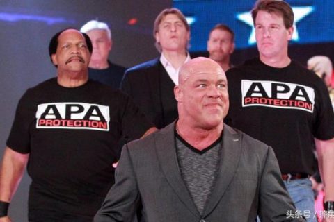 RAW 25周年庆典糊了！槽点满满