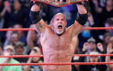 WWE“战神”高博本次大赛也是两分钟战胜！但这是在毁掉高博！