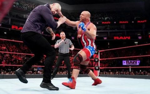 WWE全新时代到来？本期RAW仍令人大失所望！