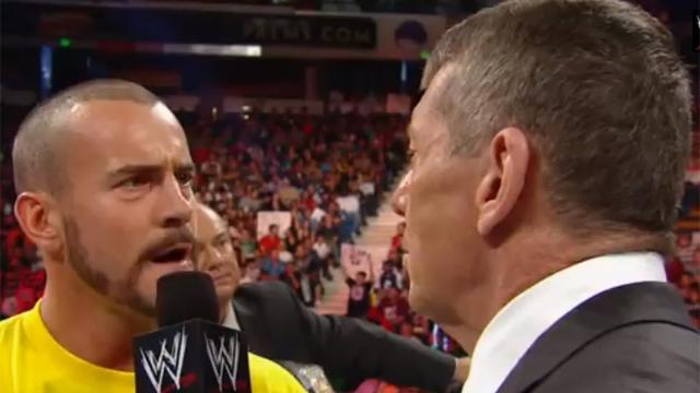 WWE的“麦克风炸弹”真相如何？都是朋克和老麦演的一场戏