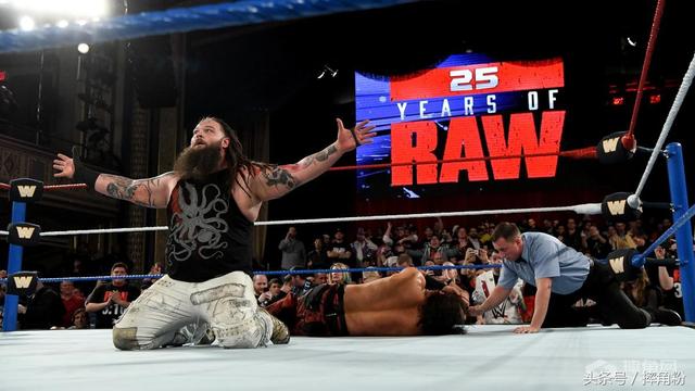 RAW 25周年庆典糊了！槽点满满