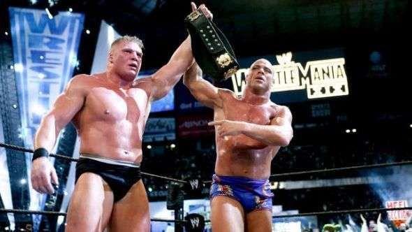 WWE那些差点要了命的擂台事故！大布脑震荡，HBK脊柱断裂
