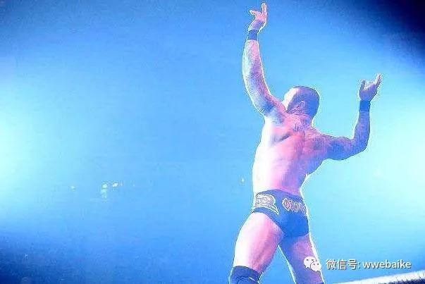 WWE选手巡演时的待遇如何?吃住都要自费,出行自己掏钱 WWE选手巡演时的待遇如何?吃住都要自费,出行自己掏钱