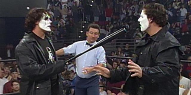 WWE版“真假美猴王”，盘点曾与“自己”对战过的摔角手们