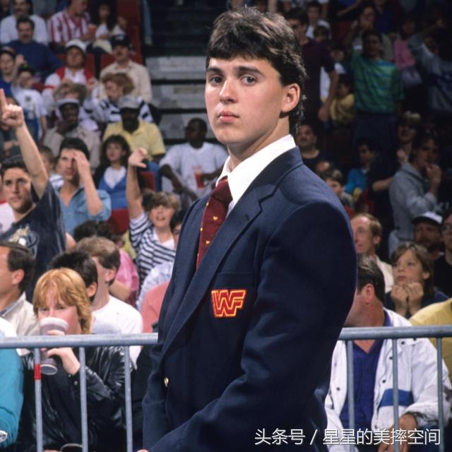 WWE太子爷的这些罕见照你都见过吗 年少时的他都帅掉渣了 WWE太子爷的这些罕见照你都见过吗 年少时的他都帅掉渣了