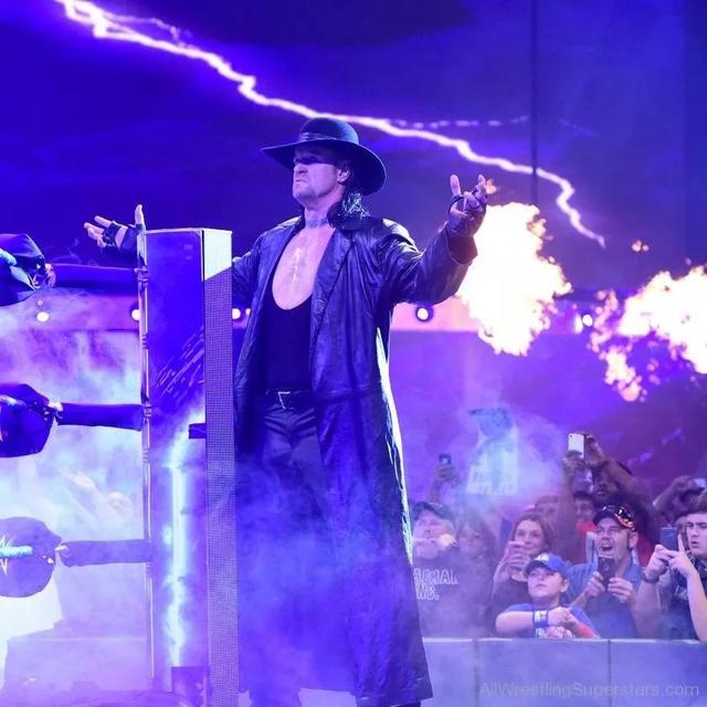 WWE传奇送葬者也堕落了？见面会不签名只合影，合影一次150英镑