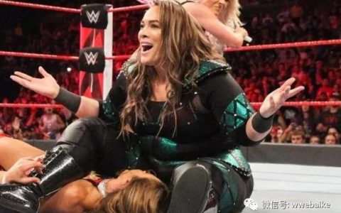 WWE巨石强森表妹公布恋情不久后，男友发推特宣布分手