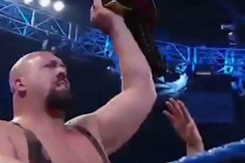 WWE巨人卡里对战大秀哥赢得世界重量级冠军