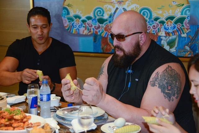 WWE绝不想让你知道的真相：原来选手们的“福利”竟如此可怜！