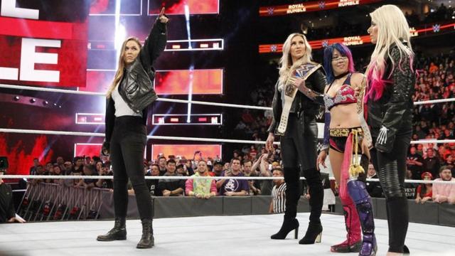 WWE年终大盘点之年度十大难忘画面 罗曼第一当之无愧