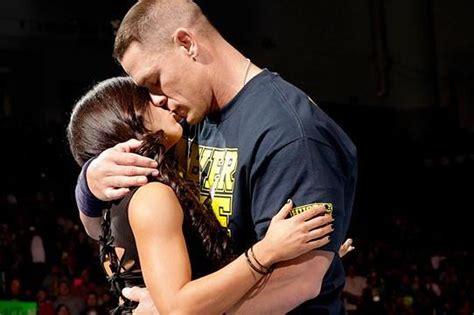 她是WWE的“疯妞”,曾与数人同时交往!如今结婚靠卖书养活男友 她是WWE的“疯妞”,曾与数人同时交往!如今结婚靠卖书养活男友