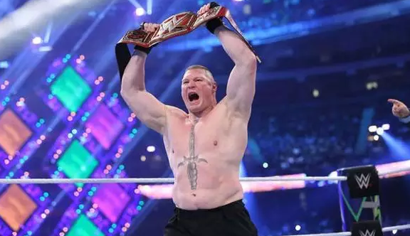 wwe摔跤评论家关于罗林斯与猛兽大布对战胜负的说法