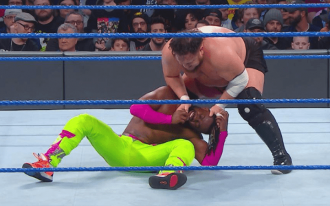WWE SmackDown第1017期：冠军竞争者上演六人车轮战