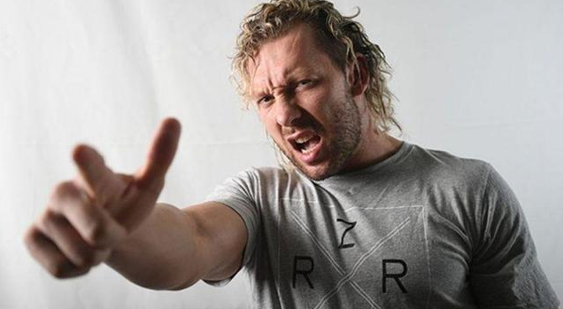 WWE头牌罗曼·雷恩斯遭粉丝强吻和骚扰!WWE最新资讯汇总