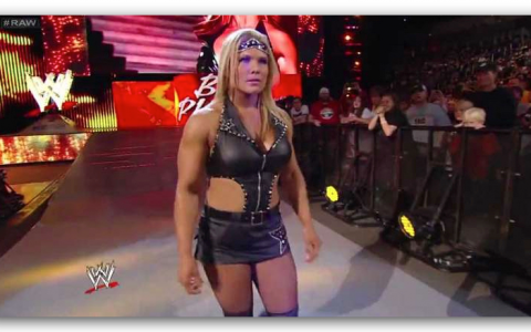 wwe名人堂成员“凤凰女”下周raw回归，可能参加摔角狂热大赛35