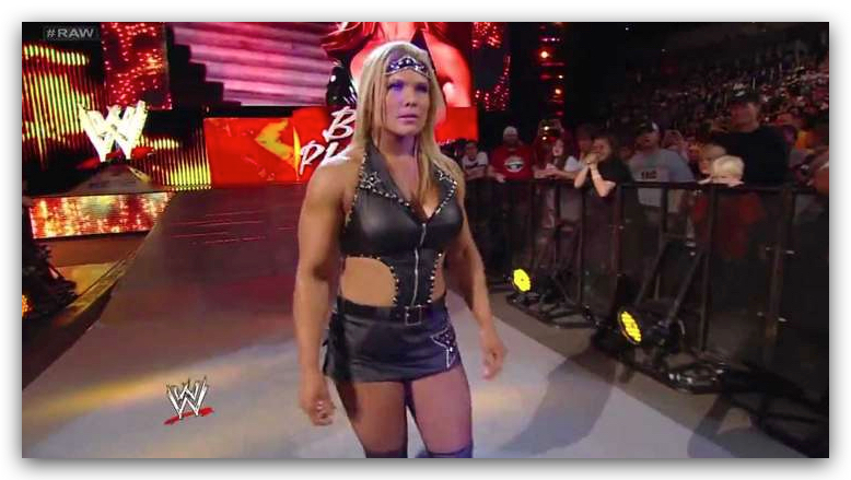 wwe名人堂成员“凤凰女”下周raw回归,可能参加摔角狂热大赛35