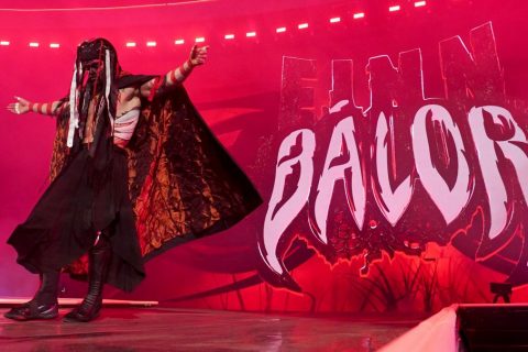 WWE摔角狂热35：芬巴洛尔新皮肤上线轻取洲际冠军