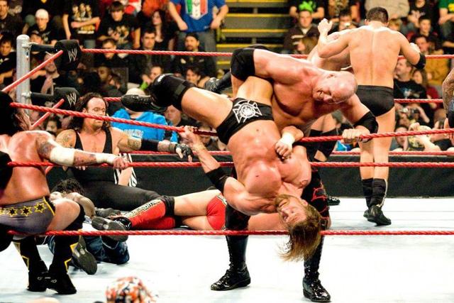 WWE送葬者杀过人？神秘人雷尔踢死了人？为你戳穿WWE五大谣言！