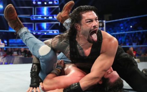 WWE SmackDown第1032期 罗曼雷恩斯携手二柱子对战德鲁和伊利亚斯
