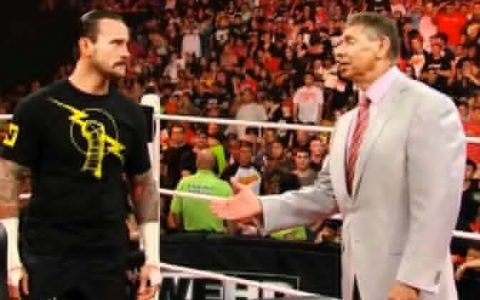 wwe闻高层表示有意再次招揽CM朋克回归